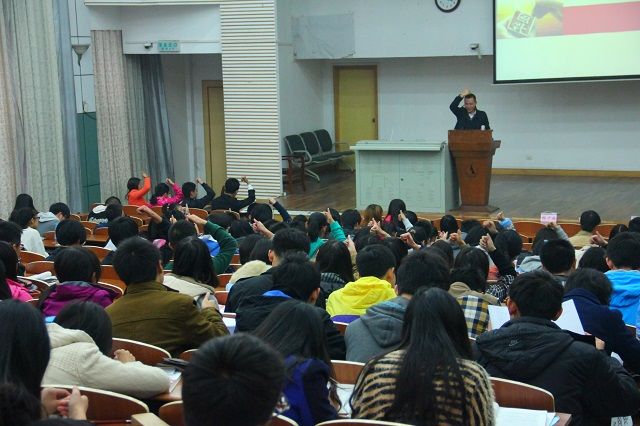 第七届青马培训班暨院学生组织交流会顺利举行