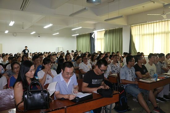 365英国上市官网在线（会硕中心）2016级专业硕士专业介绍会顺利举办