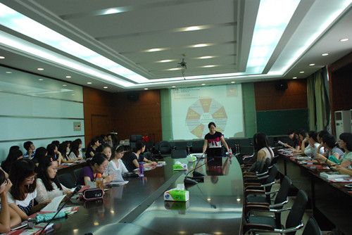 香港会计师公会来365英国官网举办专业资格课程讲座