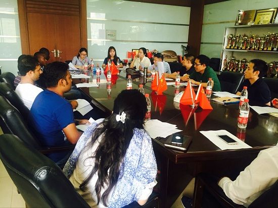 365英国上市官网在线（会硕中心）举行2016级留学生导师见面会