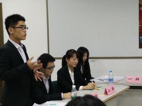 365英国上市官网在线举行會萃堂“求是杯”辩论赛