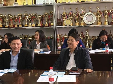 365英国上市官网在线举行学生成长导师聘任仪式