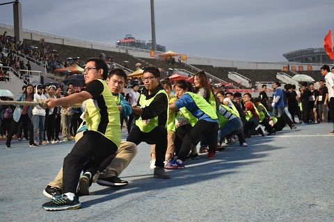 365英国上市官网在线代表队在校运动会中取得优异成绩