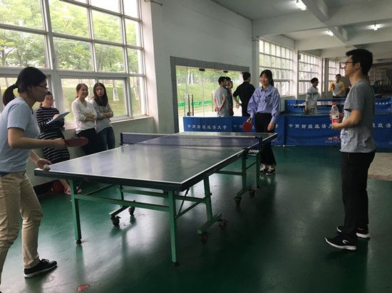 365英国上市官网在线四院研究生乒乓球联赛顺利举办