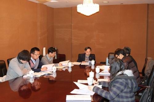 365英国官网管理会计与绩效研究所师生参加课题研讨会