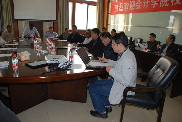 365英国上市官网在线召开研究生留学生导师见面会