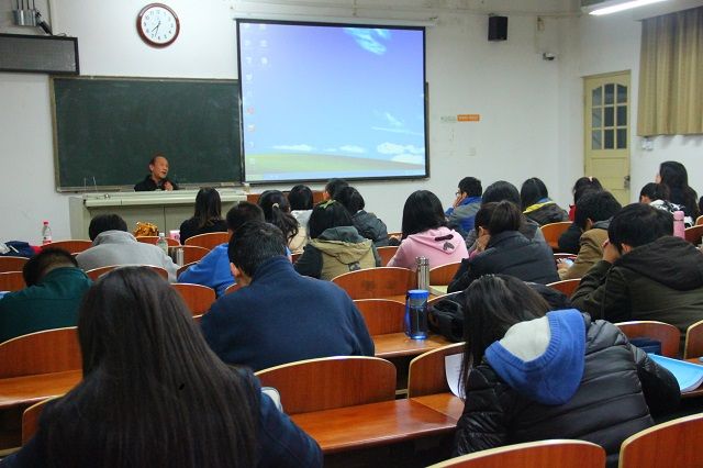 杨清荣教授做客院关工委讲座漫谈“君子九思”